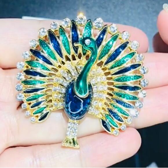 Peacock Brooch Pins Multicolor Enamel Unisex Animal Brooches size 4.7cmx4.7cm - Picture 4 of 6